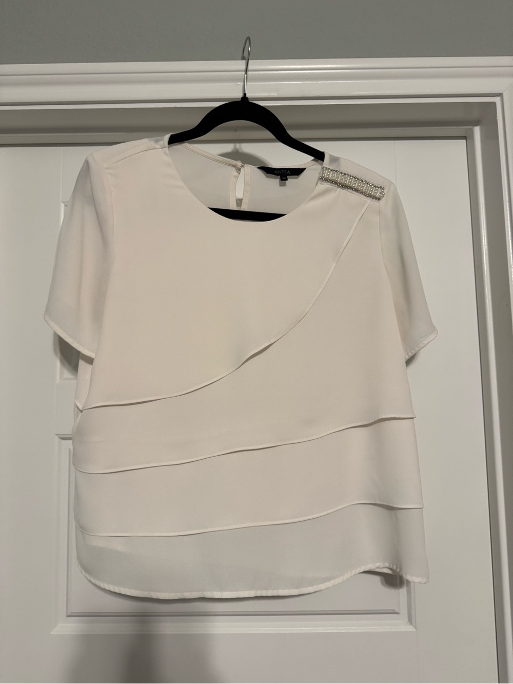 Chiffon Tiered Short-Sleeve Blouse - White